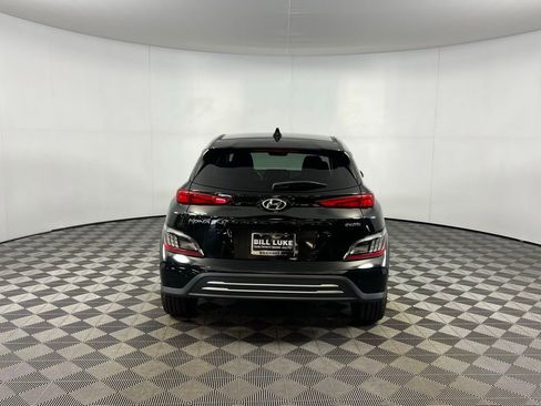 Used 2022 Hyundai Kona Limited w/ Cargo Package image 9