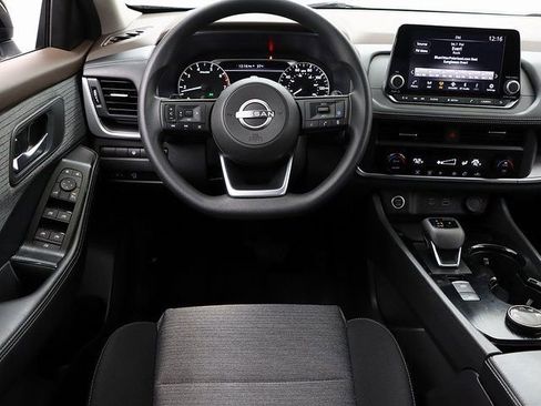 Used 2023 Nissan Rogue SV image 13