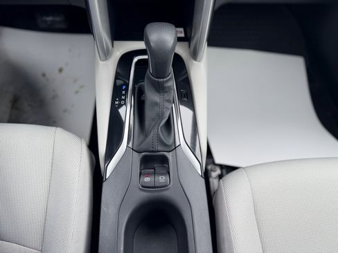 Used 2023 Toyota Corolla Cross LE image 18