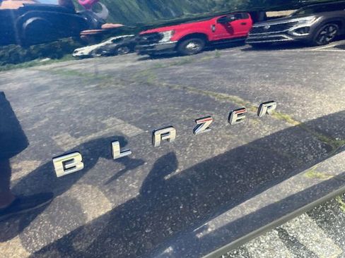 Used 2023 Chevrolet Blazer LT AWD/4WD image 15