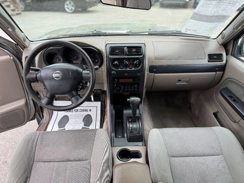 Used 2003 Nissan Frontier XE image 18