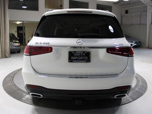 Used 2023 Mercedes-Benz GLS 450 4MATIC w/ AMG Line Exterior image 4