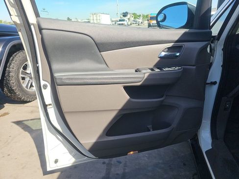 Used 2016 Honda Odyssey EX-L image 11