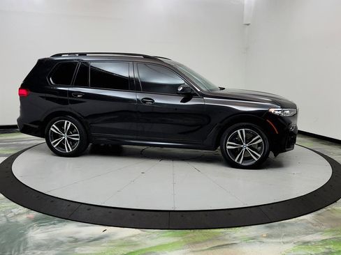 Used 2019 BMW X7 xDrive50i w/ Dynamic Handling Package AWD/4WD image 4
