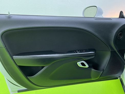 Used 2021 Dodge Challenger R/T RWD image 17