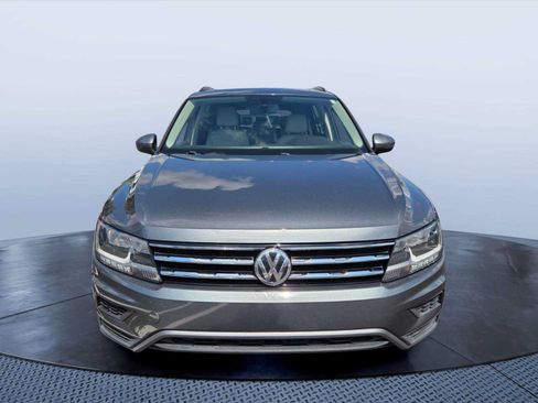 Used 2018 Volkswagen Tiguan SE FWD image 8
