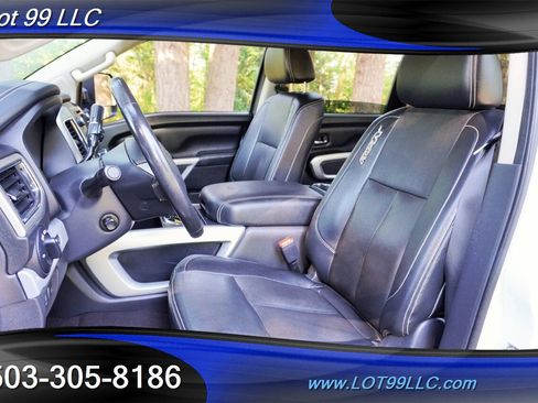 Used 2019 Nissan Titan PRO-4X w/ Pro-4x Convenience Package AWD/4WD image 13