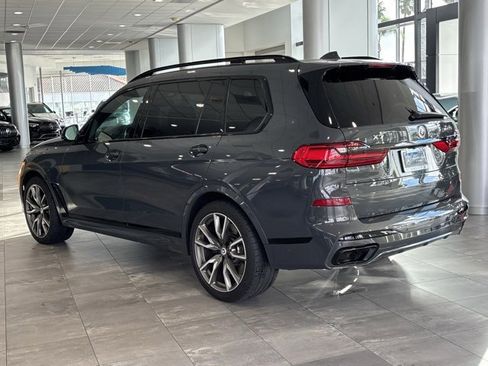 Used 2022 BMW X7 M50i image 10