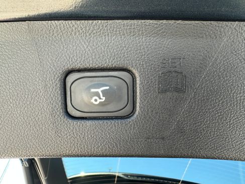 Used 2024 Ford Edge Titanium image 35