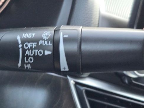 Used 2019 Honda Accord Touring image 23