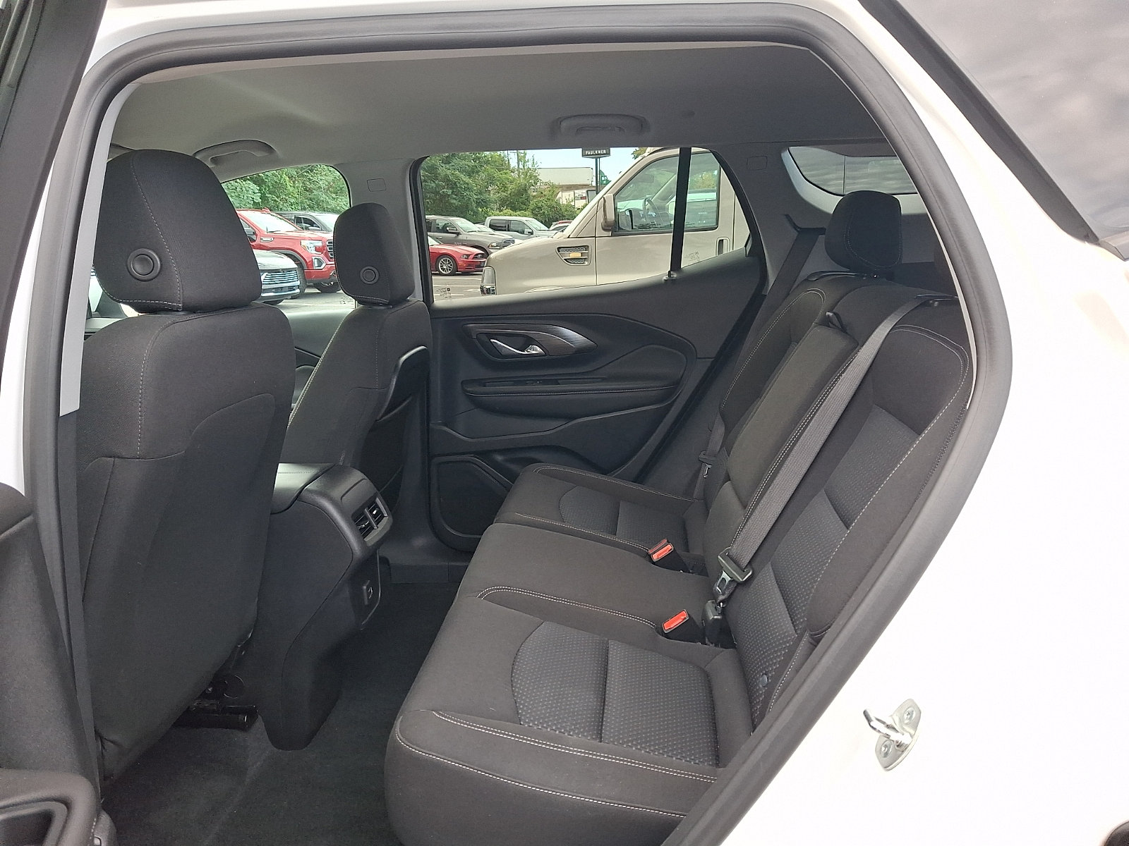 Certified 2024 GMC Terrain SLE w/ Driver Convenience Package AWD/4WD image 10