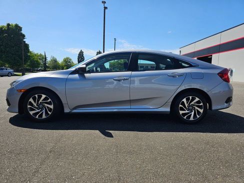 Used 2017 Honda Civic EX image 6