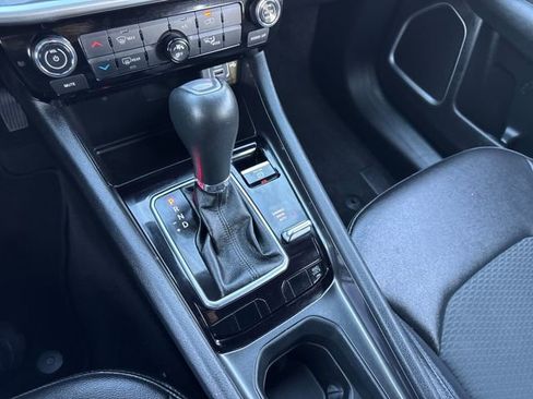 Used 2024 Jeep Compass Latitude image 16