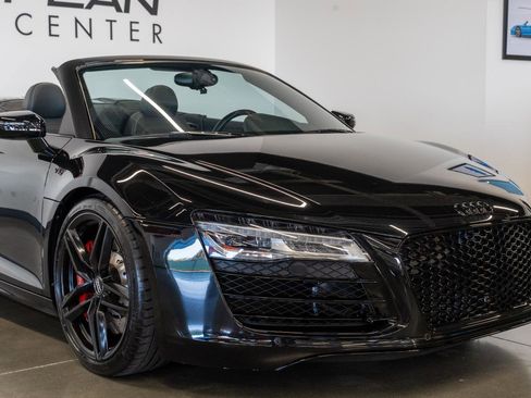 Used 2015 Audi R8 V10 w/ Full Leather Package image 29