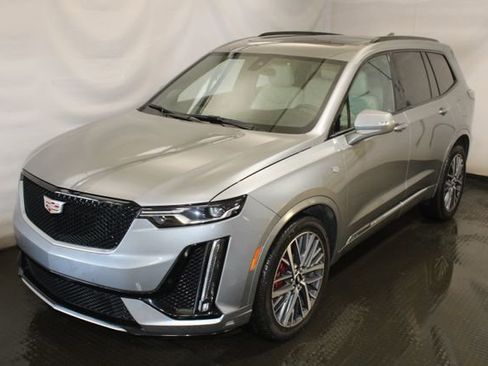Used 2023 Cadillac XT6 Sport image 1