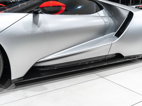 Used 2019 Ford GT image 41
