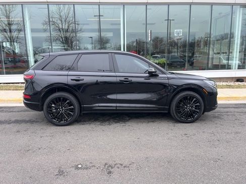 Used 2023 Lincoln Corsair AWD w/ Equipment Group 101A image 9