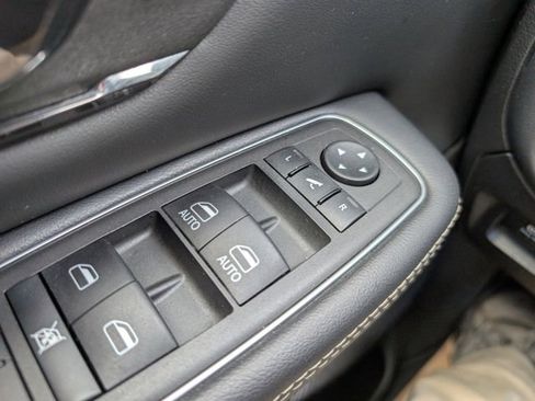 Certified 2024 RAM 1500 Limited image 23