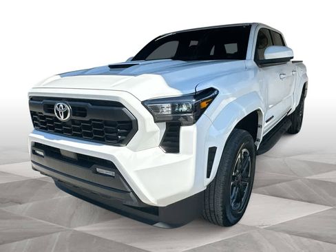 Used 2024 Toyota Tacoma TRD Sport RWD image 4