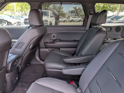 New 2026 Hyundai Palisade Calligraphy FWD image 15