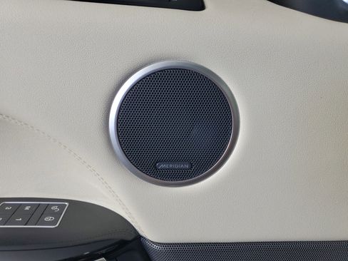 Used 2016 Land Rover Range Rover Sport HSE image 29