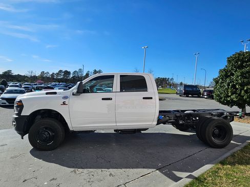 New 2026 RAM 3500 Tradesman w/ Cold Weather Group image 4