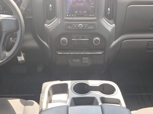 Certified 2021 Chevrolet Silverado 1500 Custom Trail Boss w/ LPO, Dark Essentials Package AWD/4WD image 17