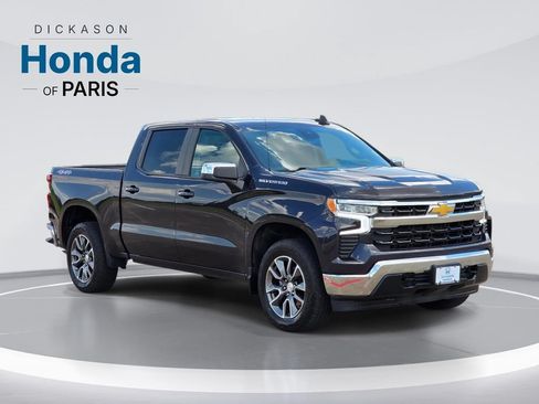 Used 2024 Chevrolet Silverado 1500 LT AWD/4WD image 3