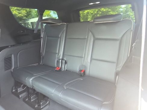 Used 2021 GMC Yukon XL SLT AWD/4WD image 30