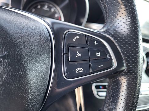 Used 2019 Mercedes-Benz GLC 300 image 27