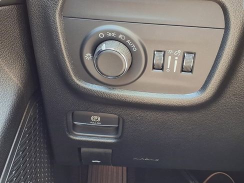 New 2026 Jeep Grand Cherokee L 4WD image 16