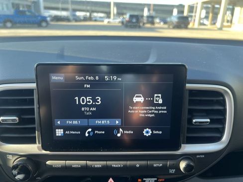 Used 2026 Hyundai Venue SEL image 11