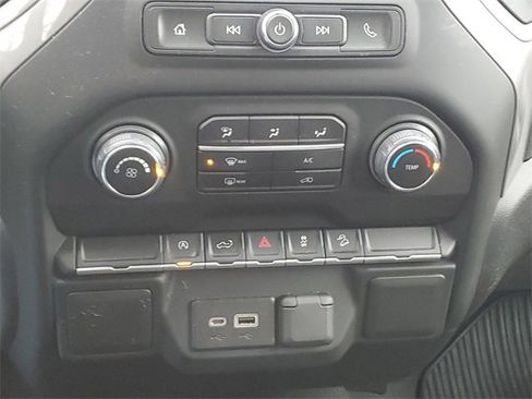 Used 2021 Chevrolet Silverado 1500 Custom Trail Boss w/ LPO, Dark Essentials Package image 17