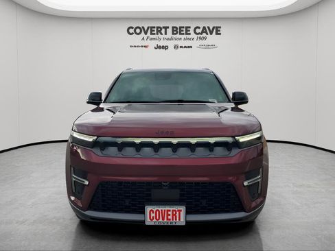 New 2026 Jeep Grand Wagoneer Summit image 2