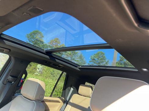 Used 2023 Chevrolet Tahoe Premier w/ Premium Package 2 image 36