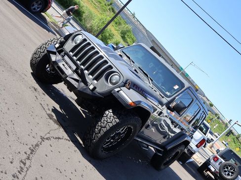 Used 2021 Jeep Wrangler Unlimited Rubicon AWD/4WD image 3