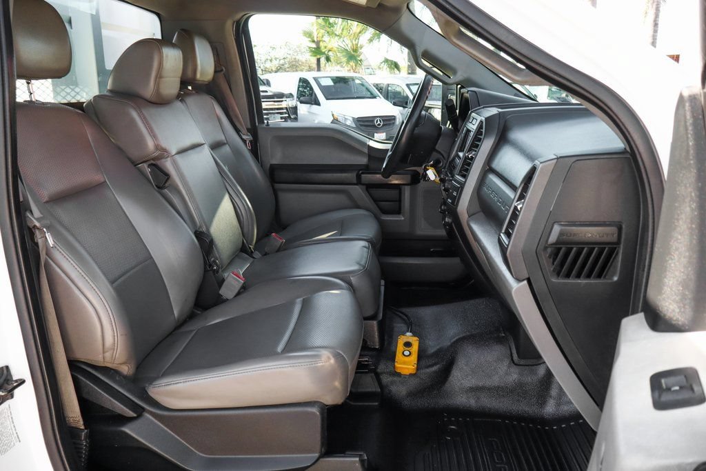 Used 2019 Ford F550 2WD Regular Cab Super Duty image 41