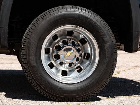 Used 2024 Chevrolet Silverado 3500 High Country w/ High Country Premium Package AWD/4WD image 12