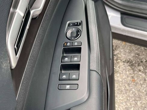 Certified 2026 Kia Sportage EX AWD/4WD image 15