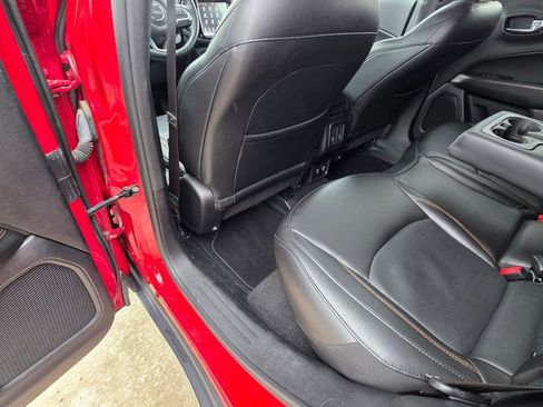 Used 2019 Jeep Compass Limited image 19