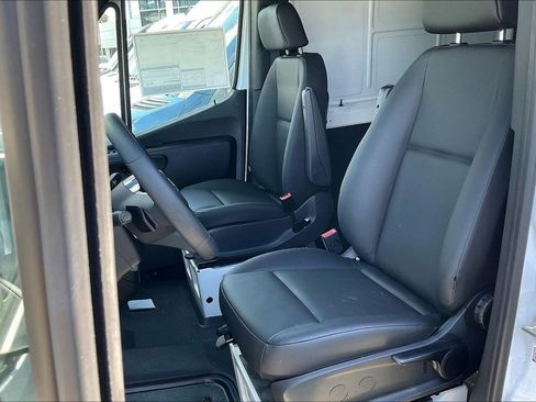 New 2025 Mercedes-Benz Sprinter 2500 image 6
