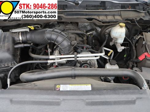Used 2011 RAM 1500 Laramie AWD/4WD image 24