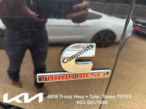 Used 2015 RAM 2500 Tradesman w/ Chrome Appearance Group AWD/4WD image 5