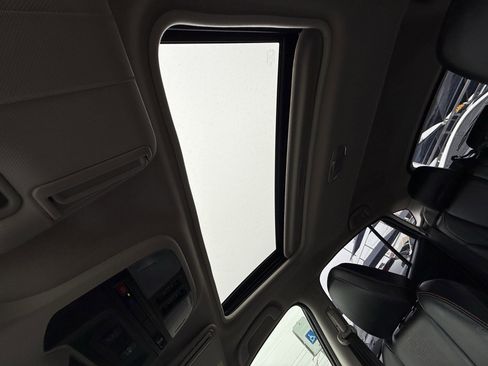 Used 2023 Subaru Crosstrek 2.5i Limited image 28