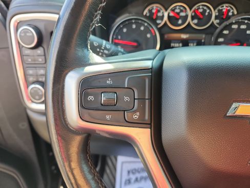 Used 2021 Chevrolet Silverado 2500 LT w/ Convenience Package image 16