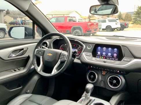 Used 2022 Chevrolet Blazer LT image 36