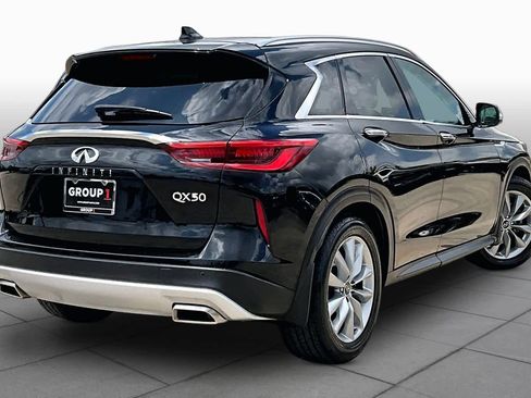 Used 2020 INFINITI QX50 Luxe w/ Navigation Package FWD image 13