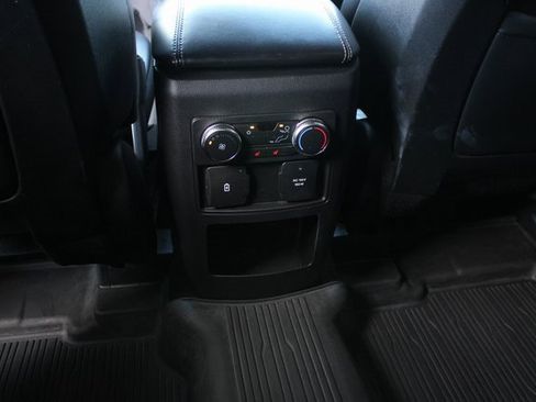 Used 2020 Ford Explorer Limited image 36