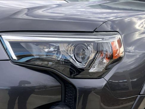 Used 2019 Toyota 4Runner SR5 image 24