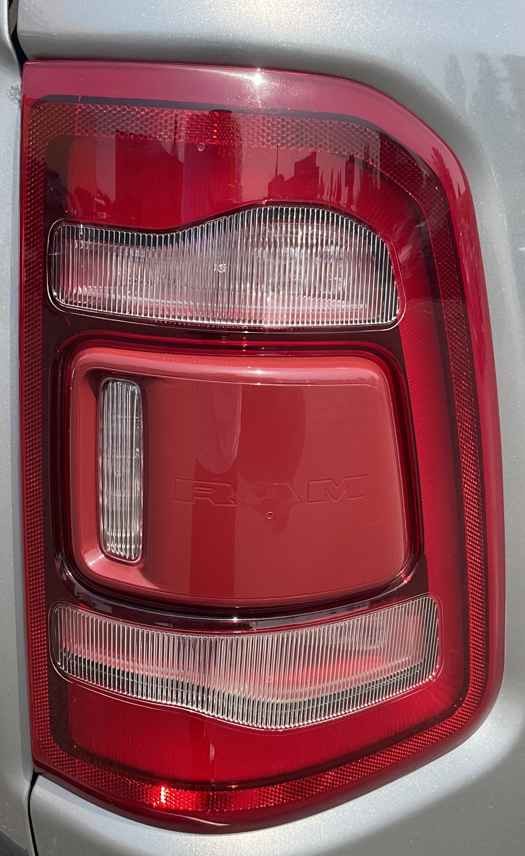 Used 2022 RAM 1500 Limited w/ Body-Colour Bumper Group AWD/4WD image 11